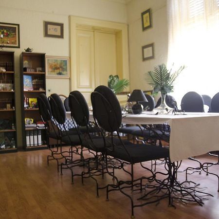 Casa Boiereasca Hostel Craiova Buitenkant foto