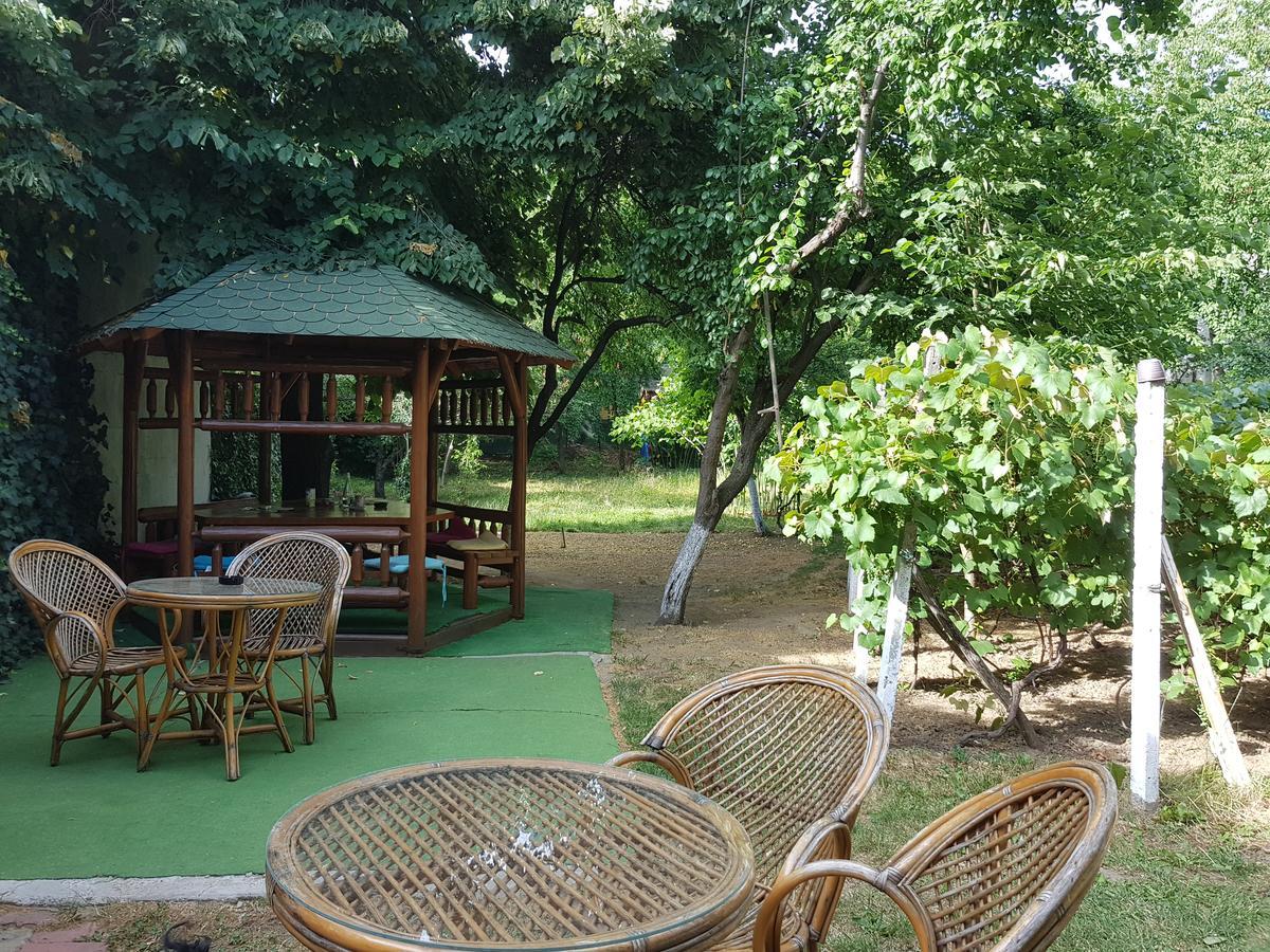 Casa Boiereasca Hostel Craiova Buitenkant foto